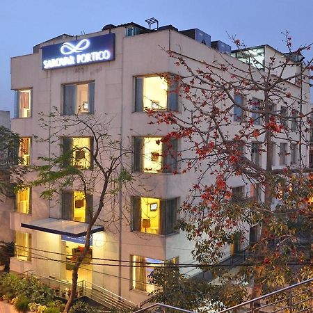 Sarovar Portico Naraina, Hotel Ню Делхи Екстериор снимка