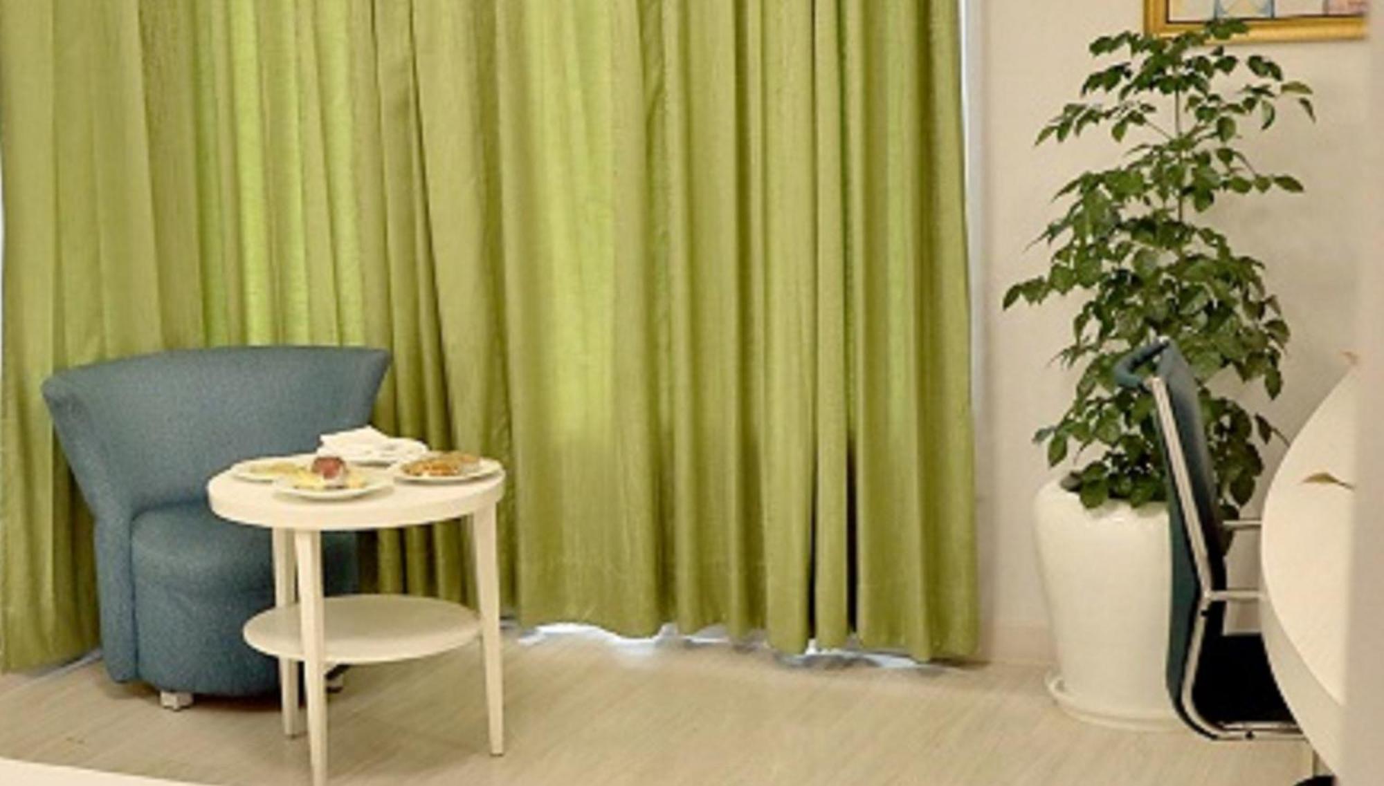 Sarovar Portico Naraina, Hotel Ню Делхи Екстериор снимка