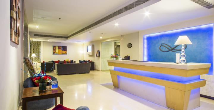 Sarovar Portico Naraina, Hotel Ню Делхи Екстериор снимка